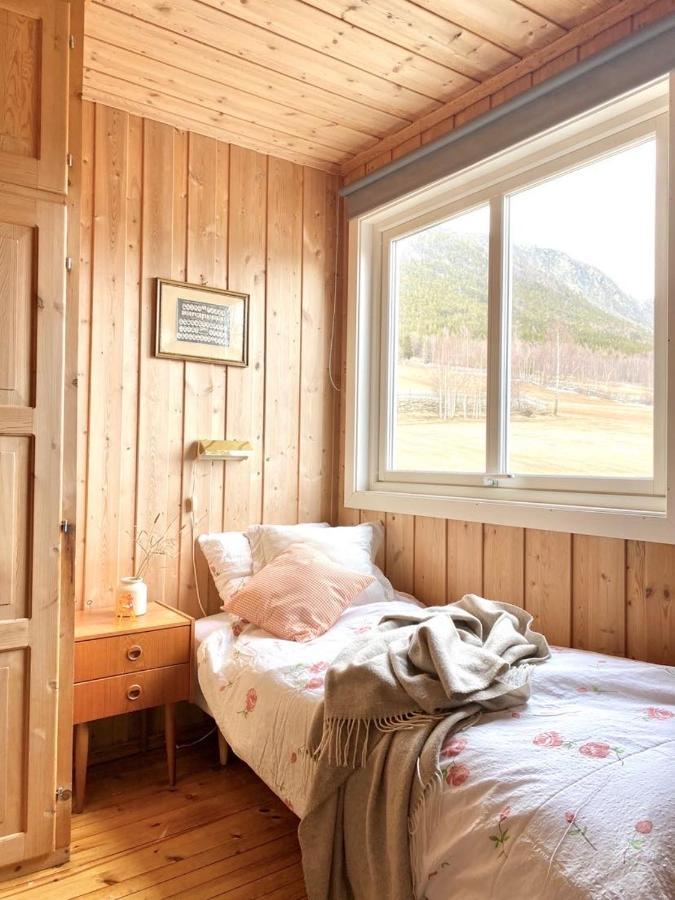 Stort Og Autentisk Hus I Skjak - Kort Vei Til Lom! Екстер'єр фото