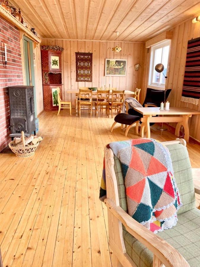 Stort Og Autentisk Hus I Skjak - Kort Vei Til Lom! Екстер'єр фото